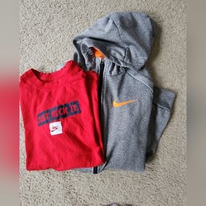 Boys Nike t-shirt and hoodie set